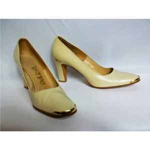 MCM Vintage DeLISO Women’s 8 AA  Ivory Leather Heel Shoe w/ Brass Toe & Heel